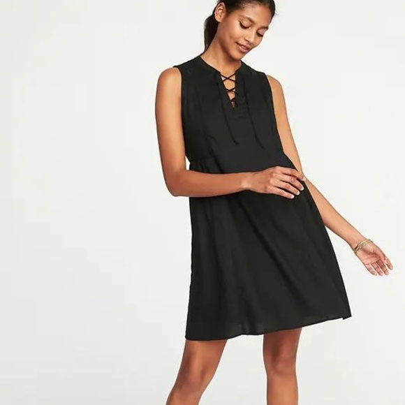 Old Navy Dresses & Skirts - Old Navy Lace-Up Sleeveless Swing Dress for Women